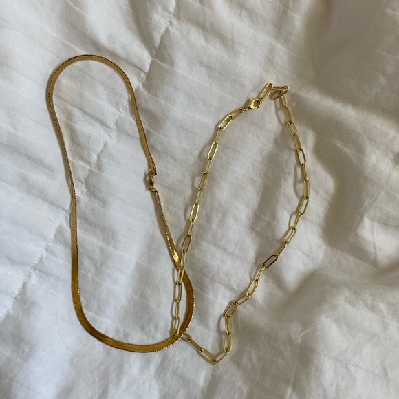 2 gold chain necklaces - Picture 1 of 1